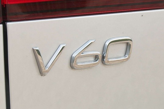 Volvo V60 Estate 2.0 B5 250HP Cross Country Plus Auto AWD